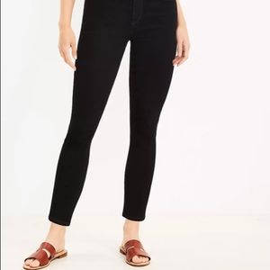 LOFT curvy skinny black jeans